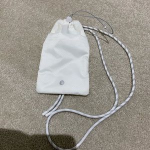 Lululemon pouch